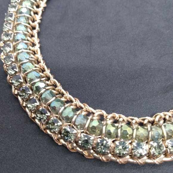 Accessorize London collar style statement necklace - Picture 3 of 16